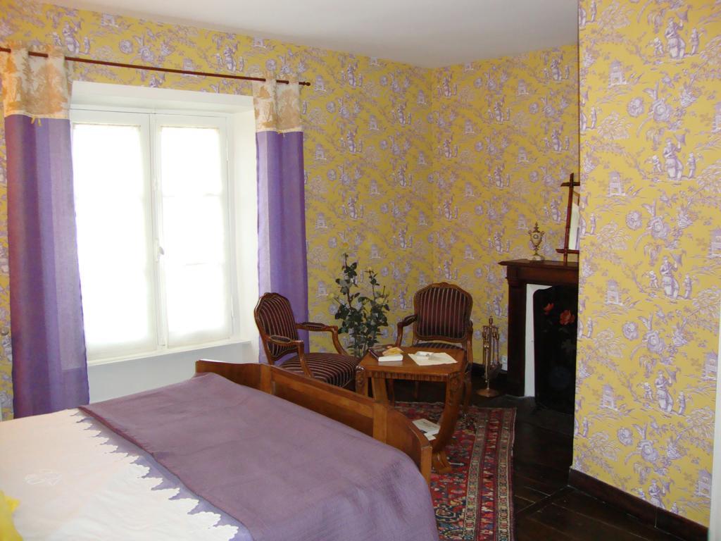 Domaine de la Dame de Laurière Bed and Breakfast Solignac Esterno foto