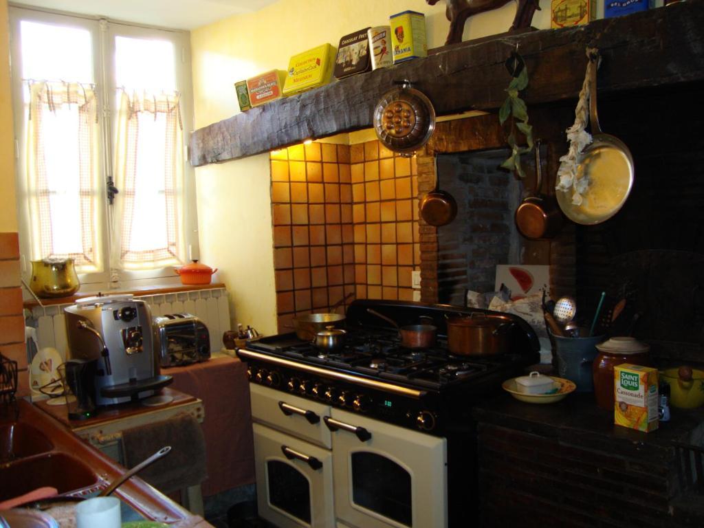 Domaine de la Dame de Laurière Bed and Breakfast Solignac Esterno foto