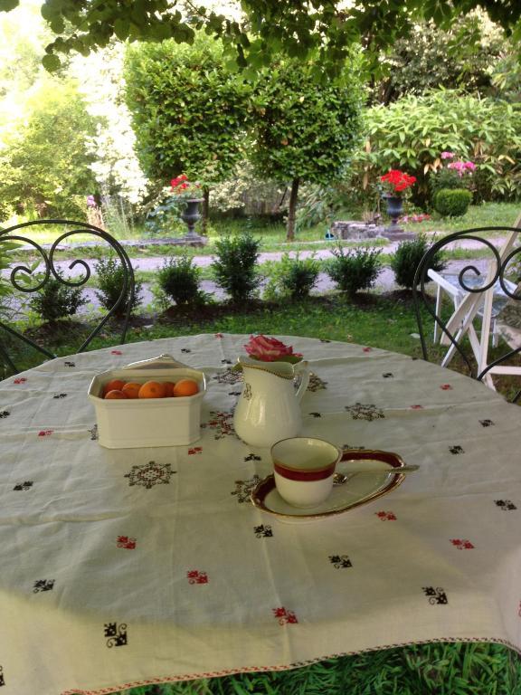 Domaine de la Dame de Laurière Bed and Breakfast Solignac Esterno foto